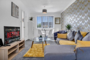 Stylish 3BR Home - Beautiful Garden - Parking